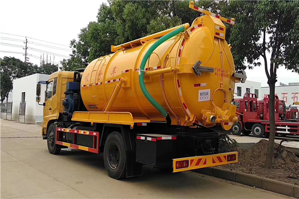 吸污車吸糞車真空泵種類傻傻分不清楚，類型不同特點(diǎn)也不同