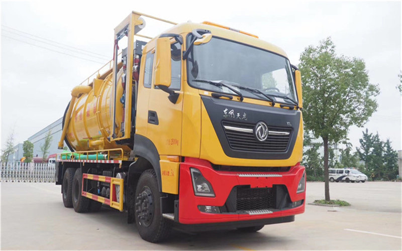 國(guó)六東風(fēng)13方吸污車(chē)性?xún)r(jià)比高而且吸糞能力超強(qiáng)