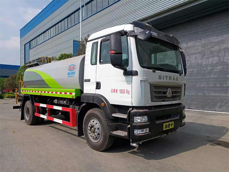 重汽汕德卡單橋?yàn)⑺?chē)現(xiàn)貨，降價(jià)8000促銷(xiāo)!