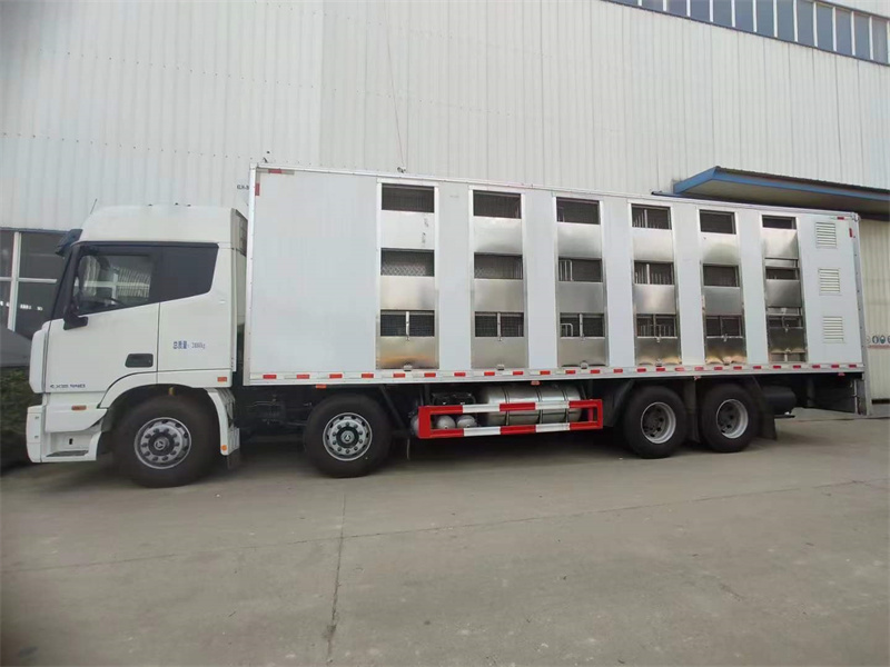 國六歐曼EST保溫運(yùn)豬車