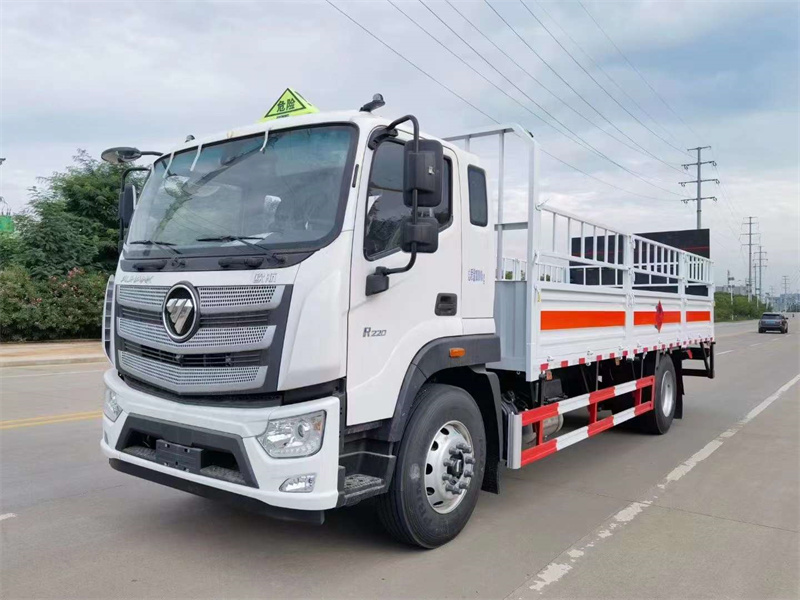 福田歐馬可易燃?xì)怏w危險品運輸車