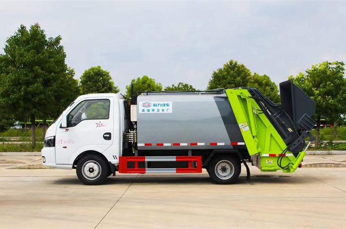 東風(fēng)途逸4方壓縮垃圾車
